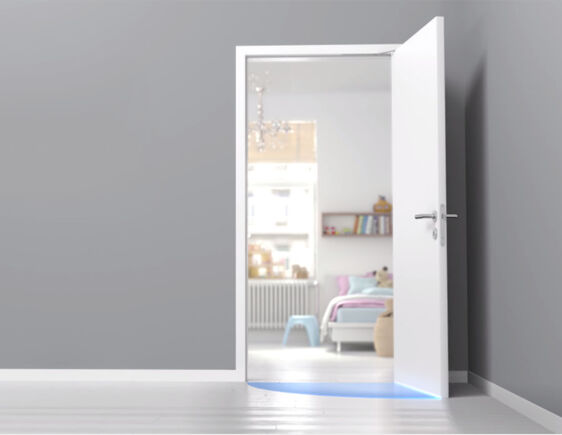 Restricted opening angle due to a wall If there is a wall behind the door, the opening angle of the door can be adjusted so that the door can no longer slam against the wall.