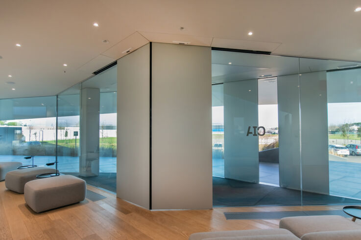 GEZE ITA - CIA Conad - internal view of the Slimdrive SLV system