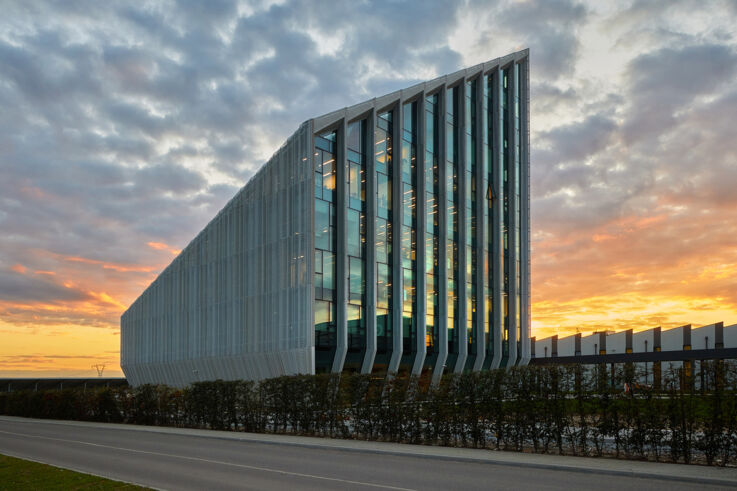 GEZE ITA- Comunicato Stampa HQ Bonfiglioli - vista esterna