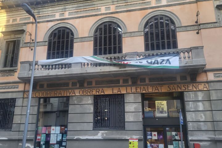 La Lleialtat Santsenca - Fachada