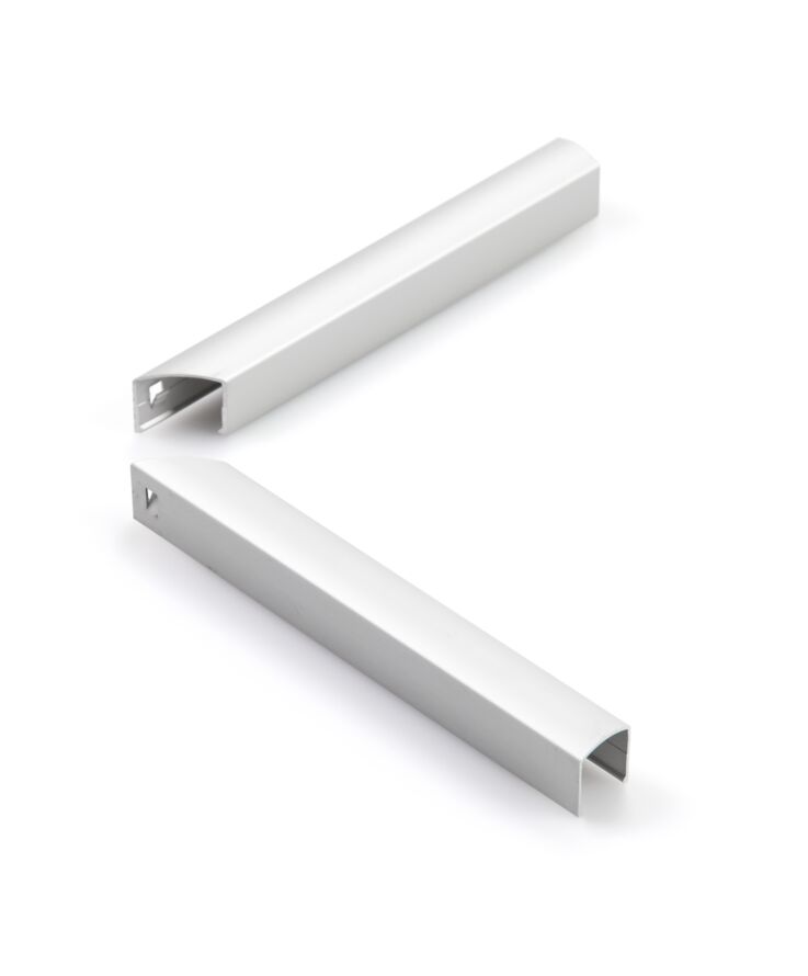 Corner bracket cover