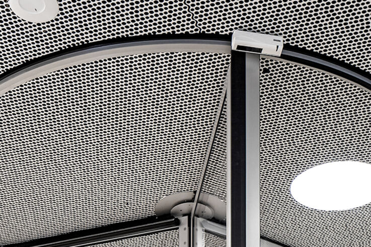 Lichtgordijnen - Ter beveiliging van secundaire sluitzijden of zelfs als aansturing in nauwe deurverhoudingen - AIR-lichtgordijnen zijn uiterst flexibel en veelzijdig.
