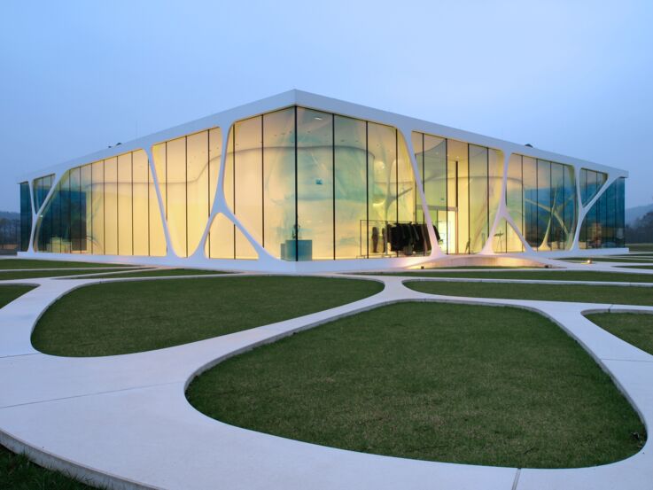 Exterior view of Leonardo Glass Cube.