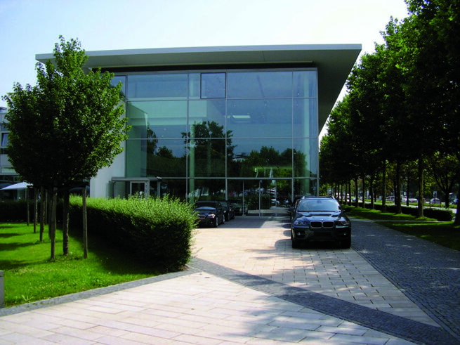 Slimdrive SLT, BMW branch