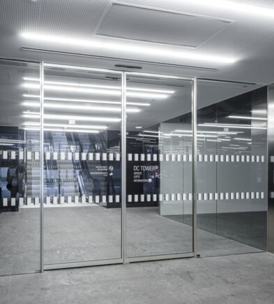 The sleek Slimdrive drives fit almost invisibly into the door design.