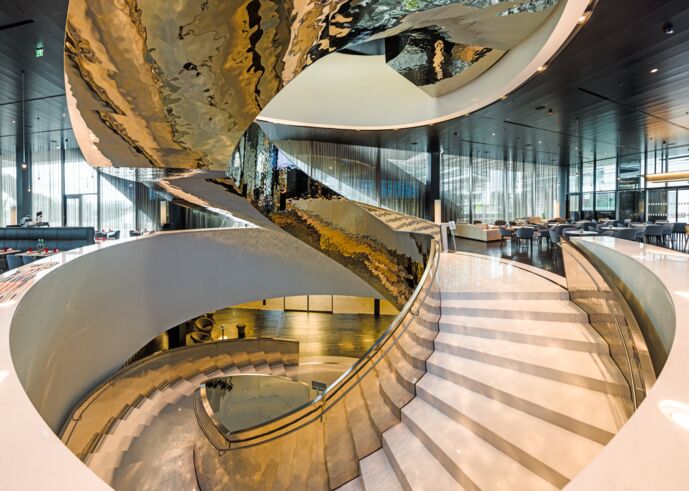 GEZE dørsystemer i DC Tower DC Tower, Wien
