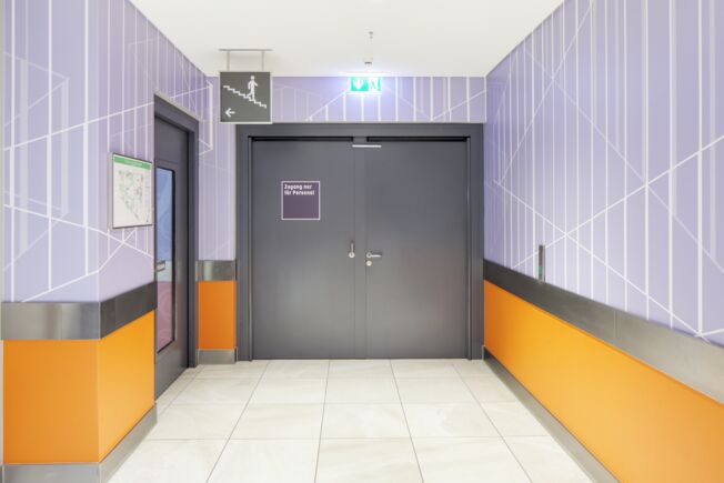 Swing door system - Slimdrive EMD F/R-IS, Milaneo Slimdrive EMD F/R-IS Drive system and CB flex carry bars, Milaneo, Stuttgart