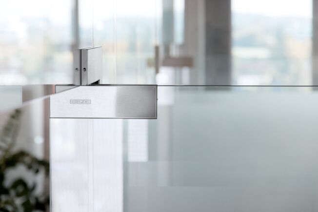 GEZE Patch Fittings Top floor-mounted pivot bearing with screw-out pivot bearing bolt
