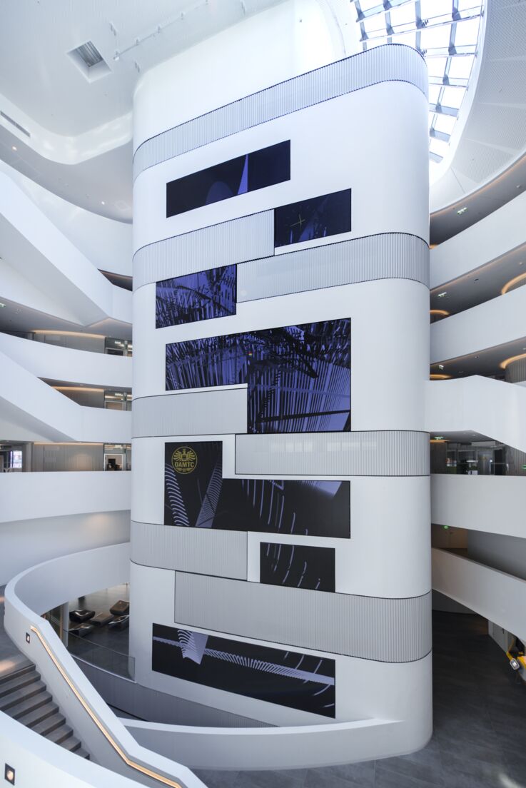 With intelligent window systems for preventive fire protection (SHE) by GEZE. Photo: Sigrid Rauchdobler for GEZE GmbH