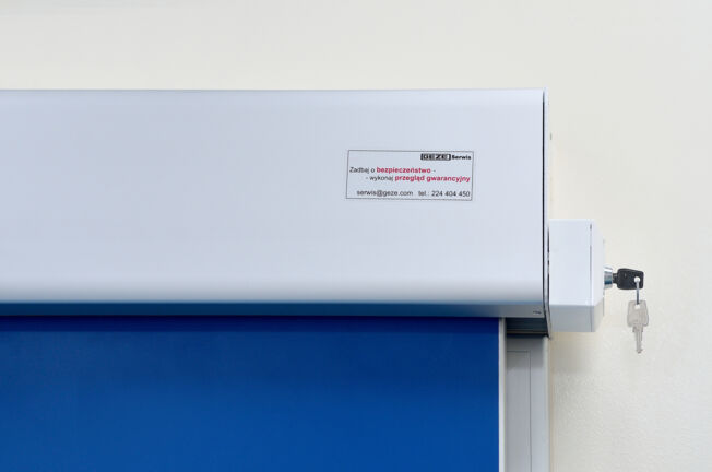 Automatic sliding door ECdrive H installed in the Asklepios Clinic in Poland Automatic linear sliding door system for areas with increased hygiene demands and mechanical programme switch MPS-ST