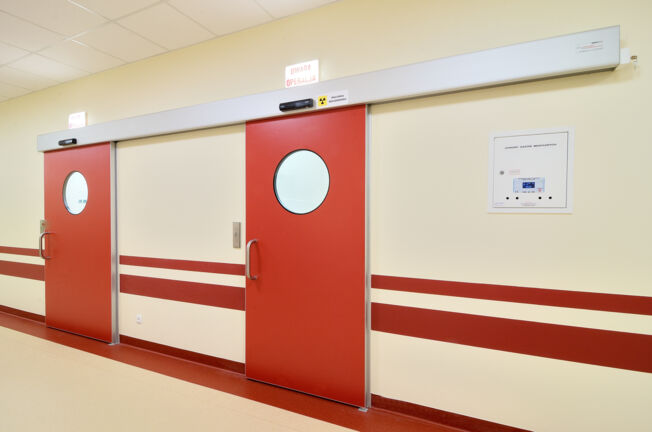 U   glisant  automat  ECdrive H special  pentru spitale instalat  în clinica Asklepios din Rzeszów (Polonia) Sistem de u   glisant  liniar  automat pentru zonele cu cerin e de igien  ridicate
