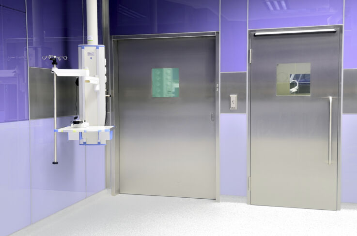 TSA 160 NT in a operating room with hermetic-sealing doors at Children's Memorial Health Institute TSA 160 NT in a operating room with hermetic-sealing doors at Children's Memorial Health Institute