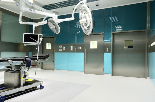 TSA 160 NT hydraulic swing door system for 1,600 mm wide door leaves up to 310 kg.