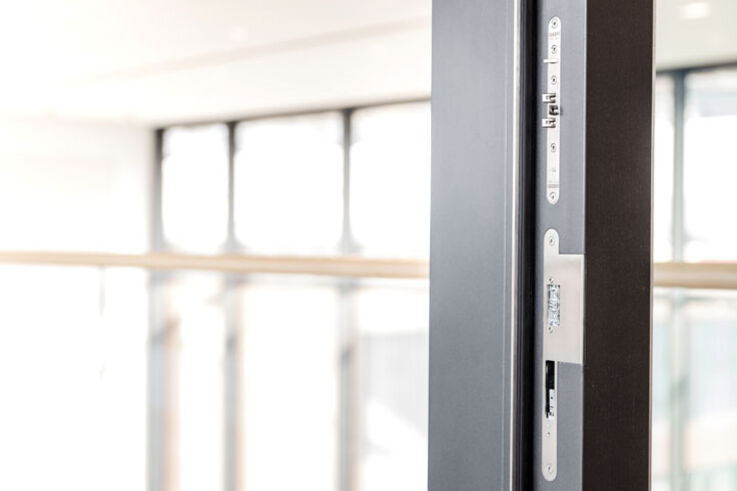 Electric strike - The days when you had to get up and go to the door to open it are over – electric strikes will do the job for you. Open your entrance doors comfortably at the push of a button.