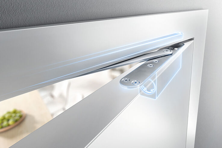 Door control - No more slamming doors or marks on walls or furniture. With the practical opening restrictor for doors without door closers, you’ll enter your rooms more comfortably and gently than ever before - and set the opening angle in accordance with your wishes.