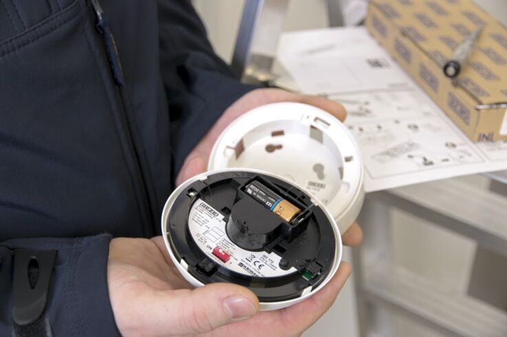 Installation of the FA GC 170 wireless extension