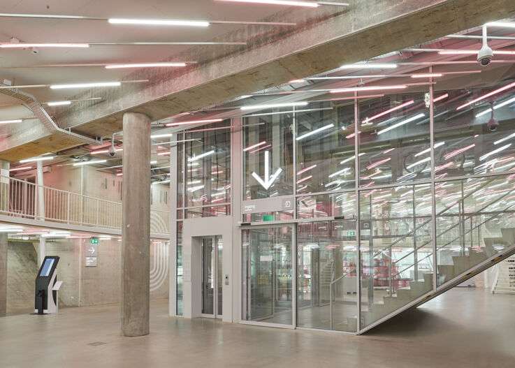 Ansicht Schiebetüre zum Treppenhaus im Kunstdepot des Museums Boijmans Van Beuningen