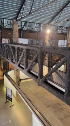 Detail of the steel trusses.